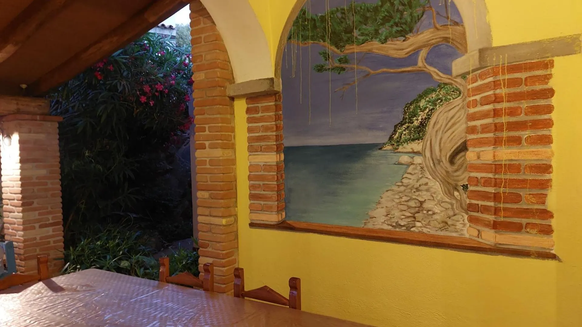Casa Vacanza Sa Pedra Romanica Monte Petrosu 0*,  Italy